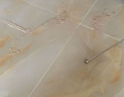 甘孜瓷砖空鼓维修公司分享粘合剂选择不当在瓷砖铺贴过程中可能导致以下问题